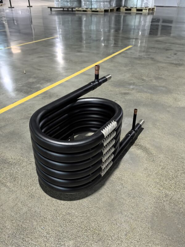 スタッドレスタイヤコアシアル熱交換器 4.2MPA 冷却剤圧とカスタマイズ可能なサイズ